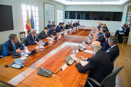 15/01/2019. El presidente del Gobierno pone en valor las fortalezas de España ante un grupo de inversores internacionales. El presidente del...